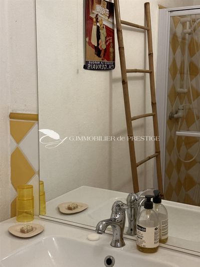 Image No.22-6 Bed House for sale