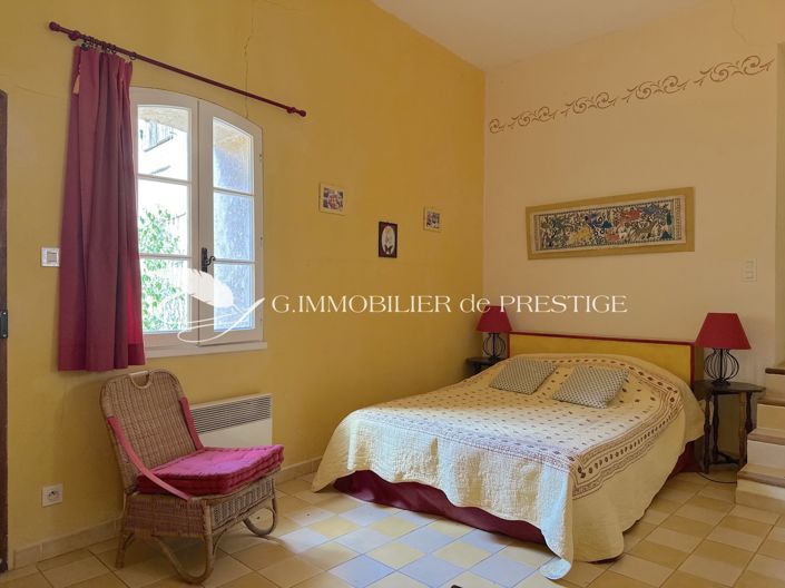 Image No.23-6 Bed House for sale