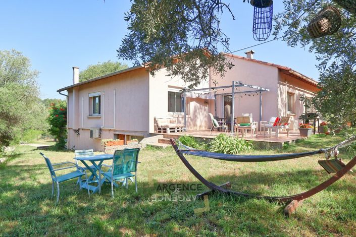 Image No.14-3 Bed House for sale