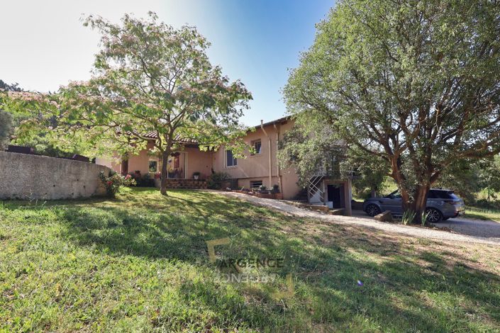 Image No.6-3 Bed House for sale