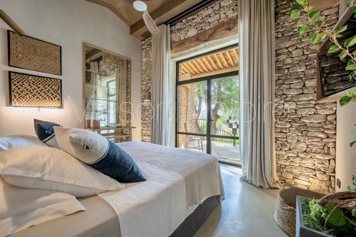 Image No.19-6 Bed House for sale