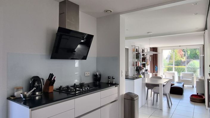 Image No.19-3 Bed House for sale