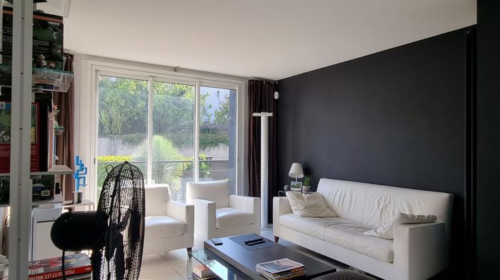 Image No.24-3 Bed House for sale