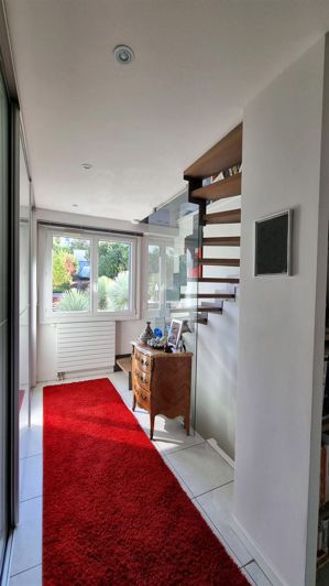 Image No.25-3 Bed House for sale