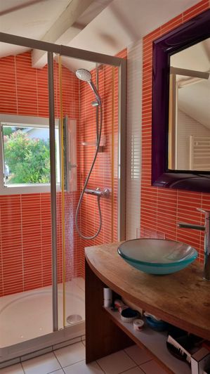 Image No.36-3 Bed House for sale
