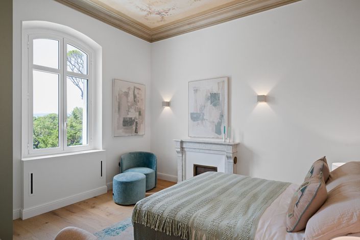 Image No.6-5 Bed House for sale