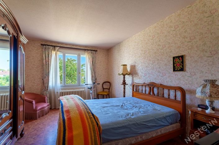 Image No.7-2 Bed House for sale