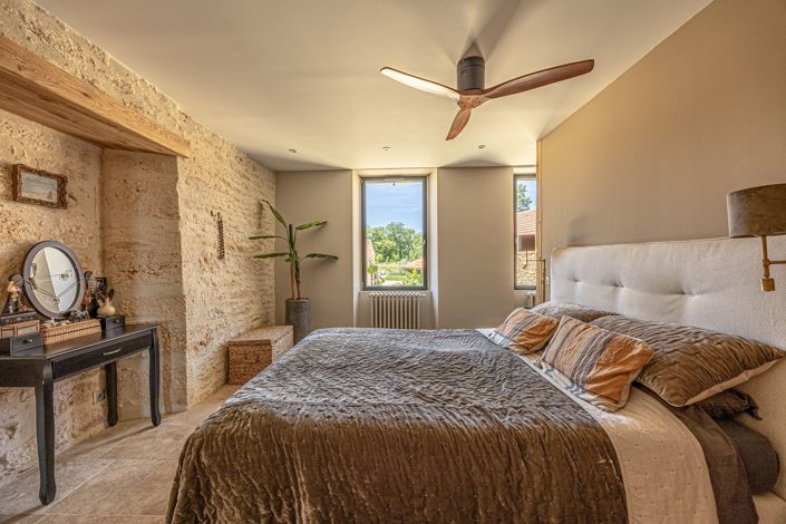 Image No.10-8 Bed House for sale