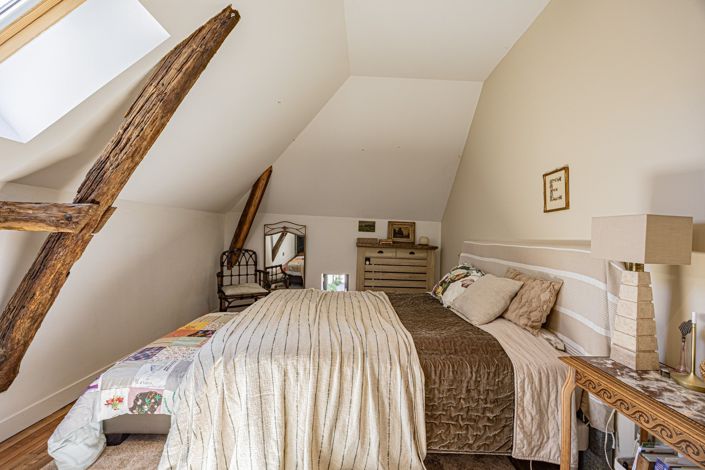 Image No.16-8 Bed House for sale