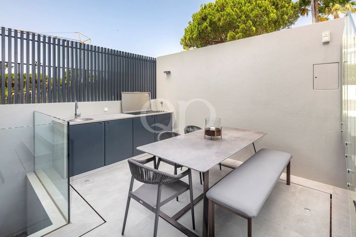 Image No.14-3 Bed House for sale
