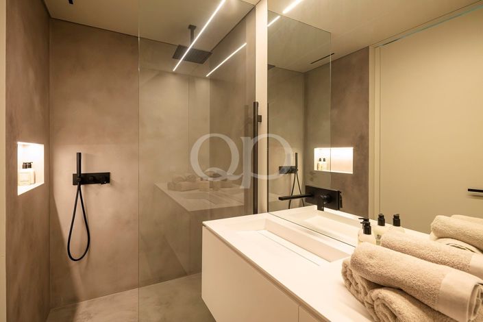 Image No.30-3 Bed House for sale
