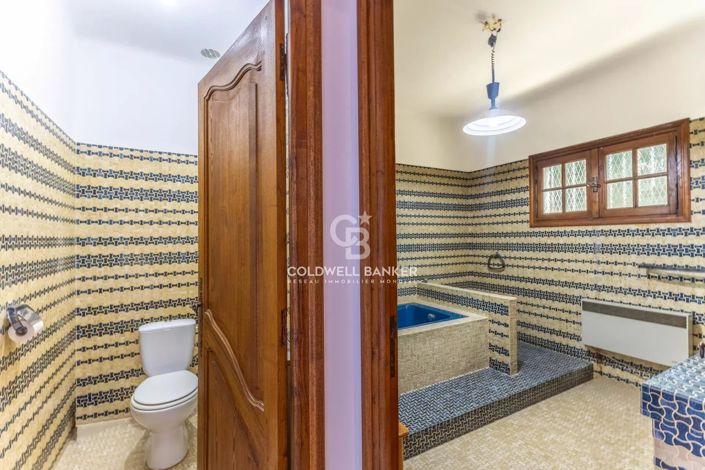 Image No.35-House for sale
