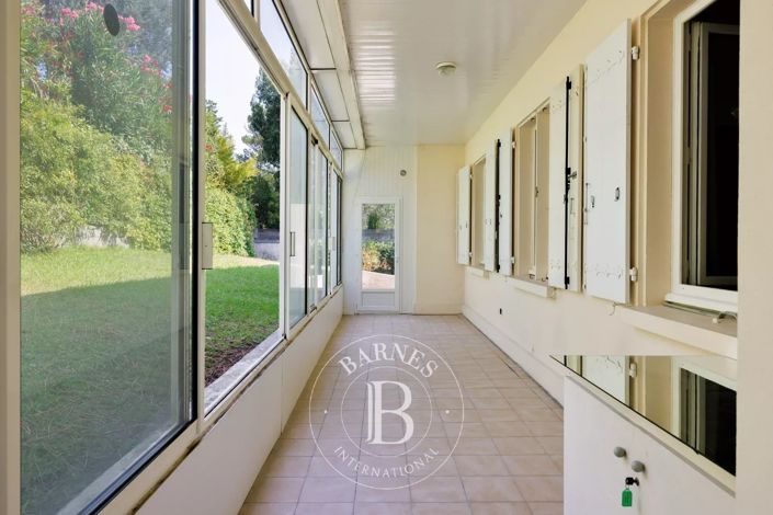 Image No.26-5 Bed House for sale