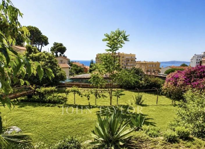 Image No.3-5 Bed House for sale