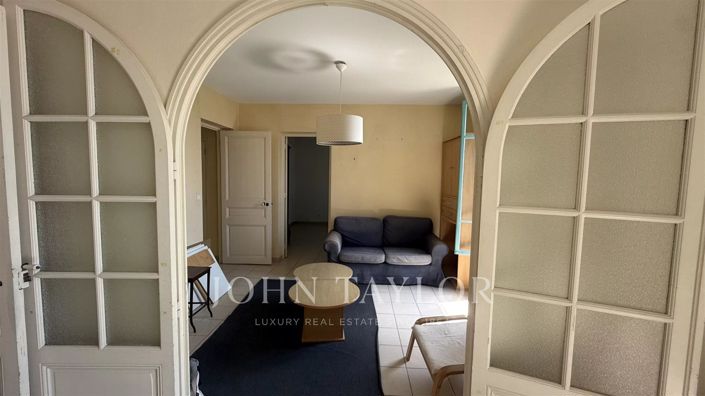 Image No.5-5 Bed House for sale
