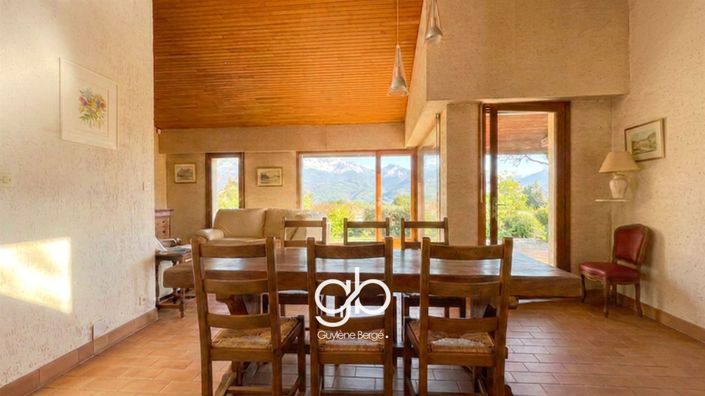 Image No.10-5 Bed House for sale