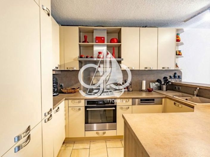 Image No.7-3 Bed Apartment for sale