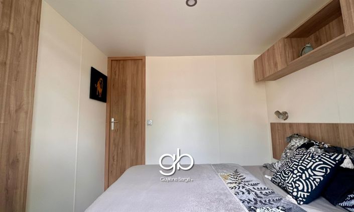 Image No.5-2 Bed House for sale