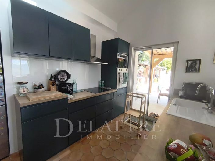 Image No.4-3 Bed House for sale