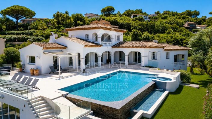 Image No.2-6 Bed House for sale