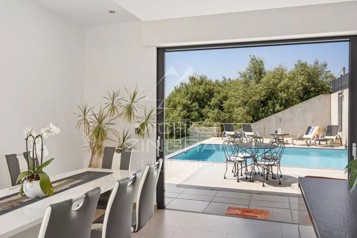 Image No.7-3 Bed House for sale