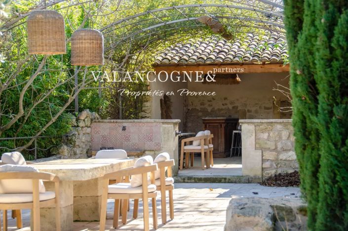 Image No.17-6 Bed House for sale