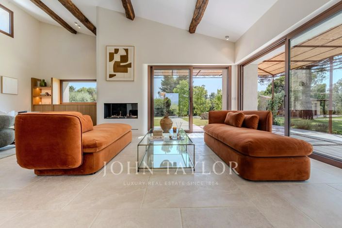 Image No.13-6 Bed House for sale