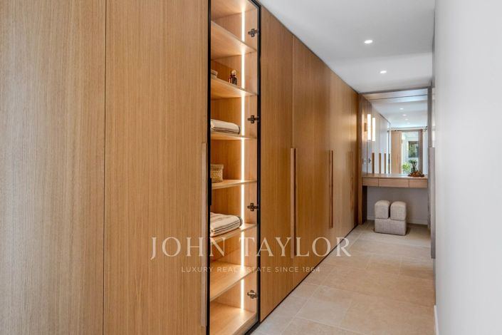 Image No.25-6 Bed House for sale