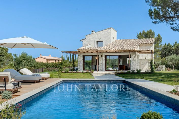 Image No.9-6 Bed House for sale