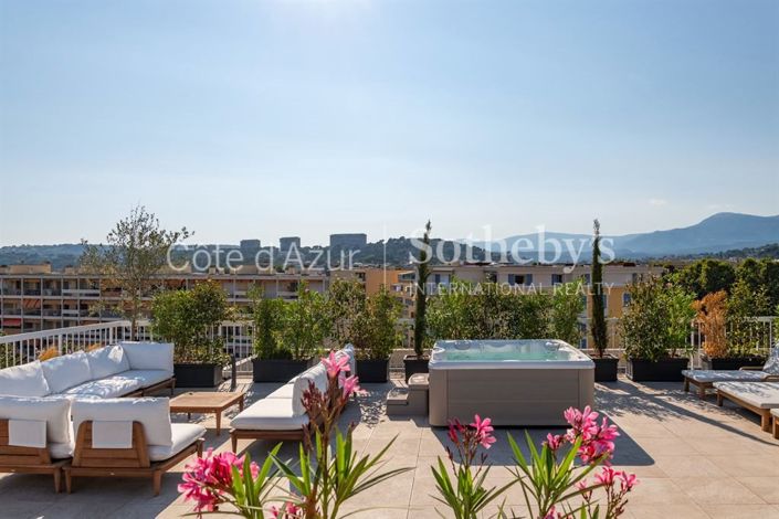Image No.19-3 Bed Apartment for sale