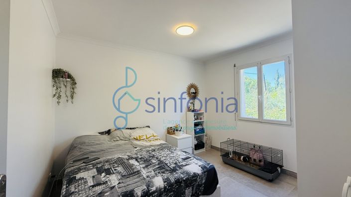 Image No.8-4 Bed House for sale