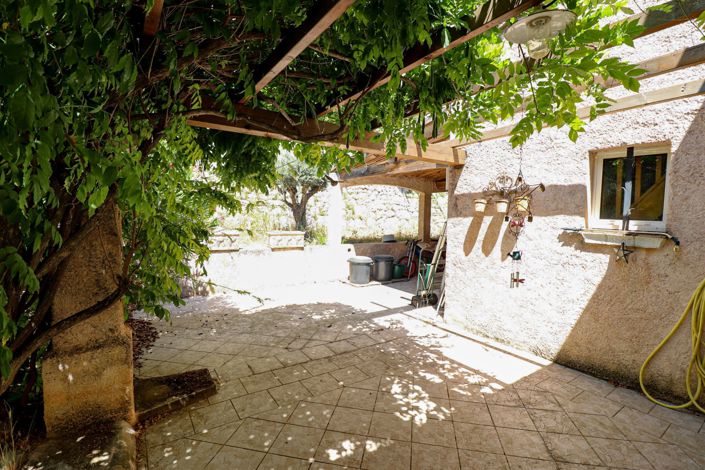 Image No.18-3 Bed House for sale