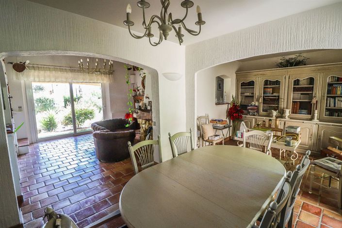 Image No.23-3 Bed House for sale