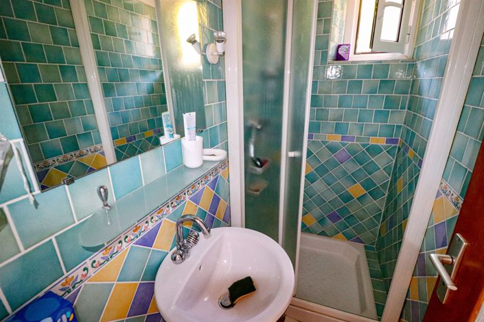 Image No.27-3 Bed House for sale