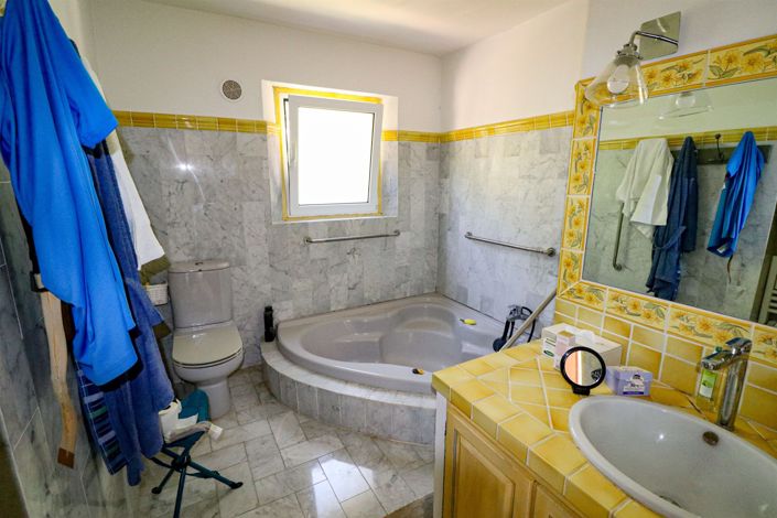 Image No.29-3 Bed House for sale