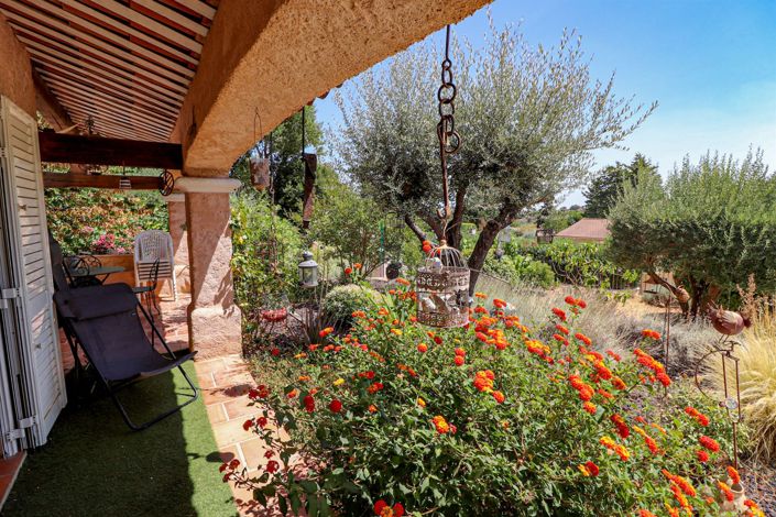 Image No.9-3 Bed House for sale