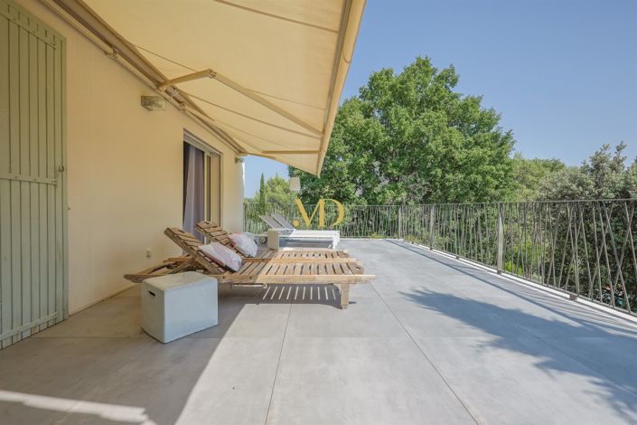 Image No.24-4 Bed House for sale