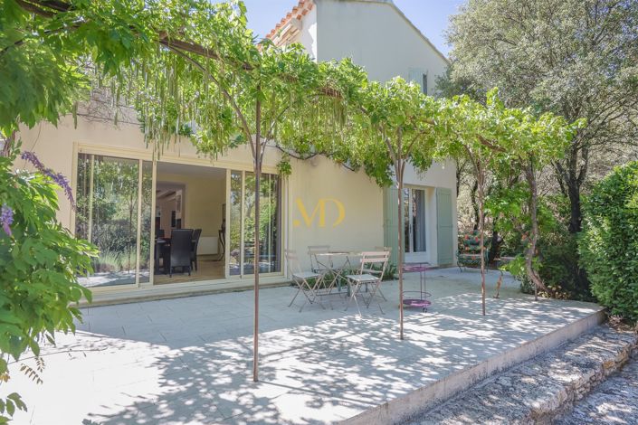 Image No.8-4 Bed House for sale