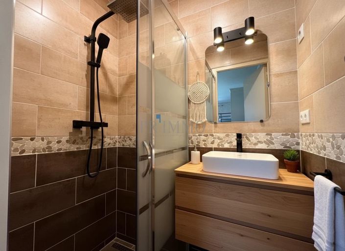 Image No.10-3 Bed House for sale