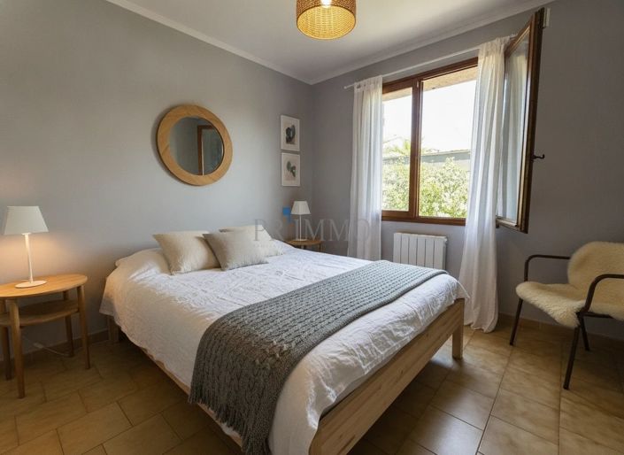 Image No.6-3 Bed House for sale