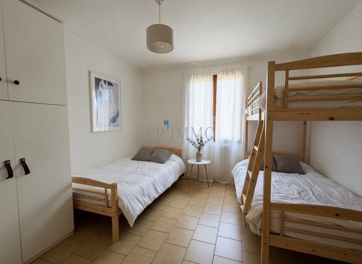 Image No.9-3 Bed House for sale