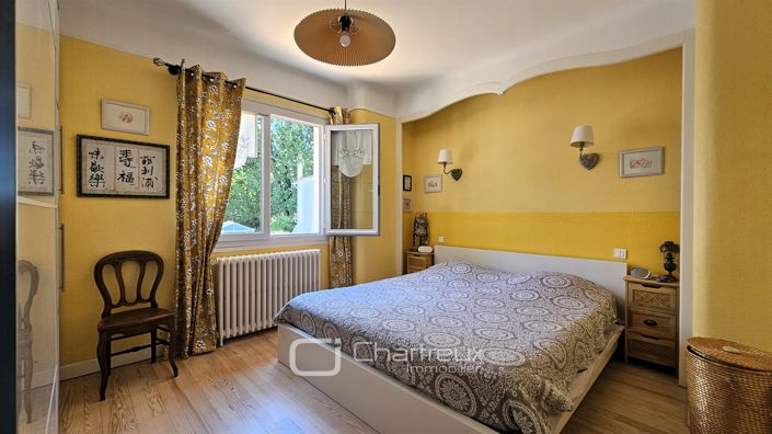 Image No.12-5 Bed House for sale