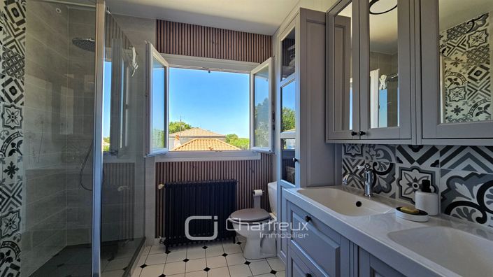 Image No.15-5 Bed House for sale