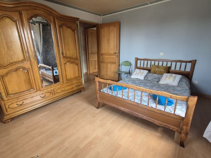 Image No.11-4 Bed House for sale