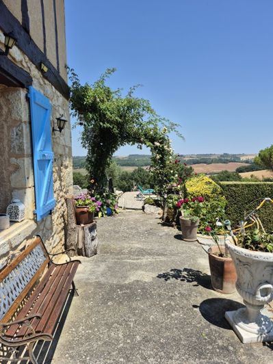 Image No.19-4 Bed House for sale