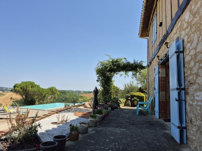 Image No.3-4 Bed House for sale
