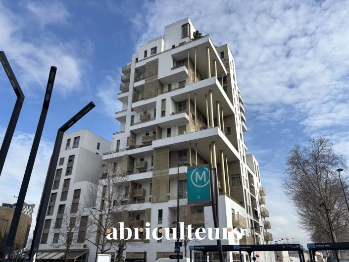 Image No.10-3 Bed Apartment for sale