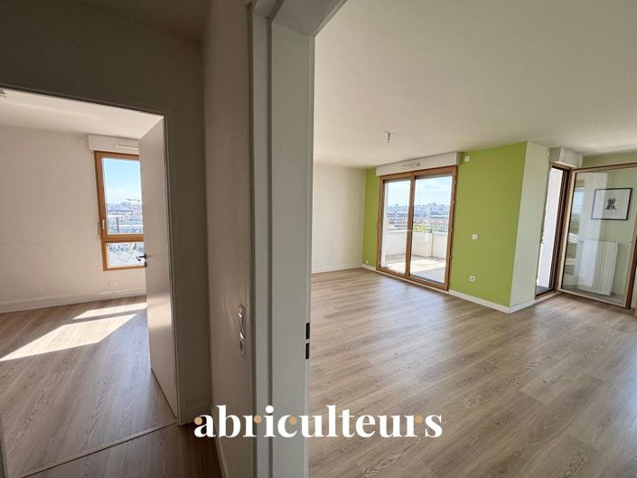 Image No.3-3 Bed Apartment for sale