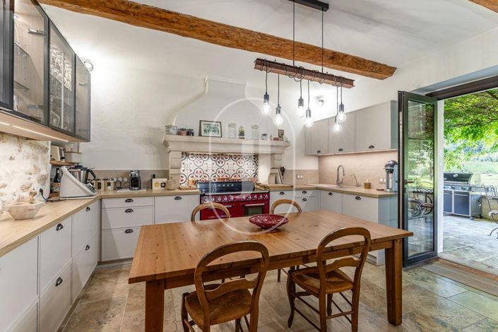 Image No.5-6 Bed House for sale