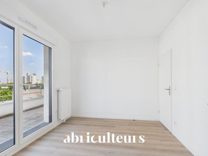 Image No.10-4 Bed Apartment for sale